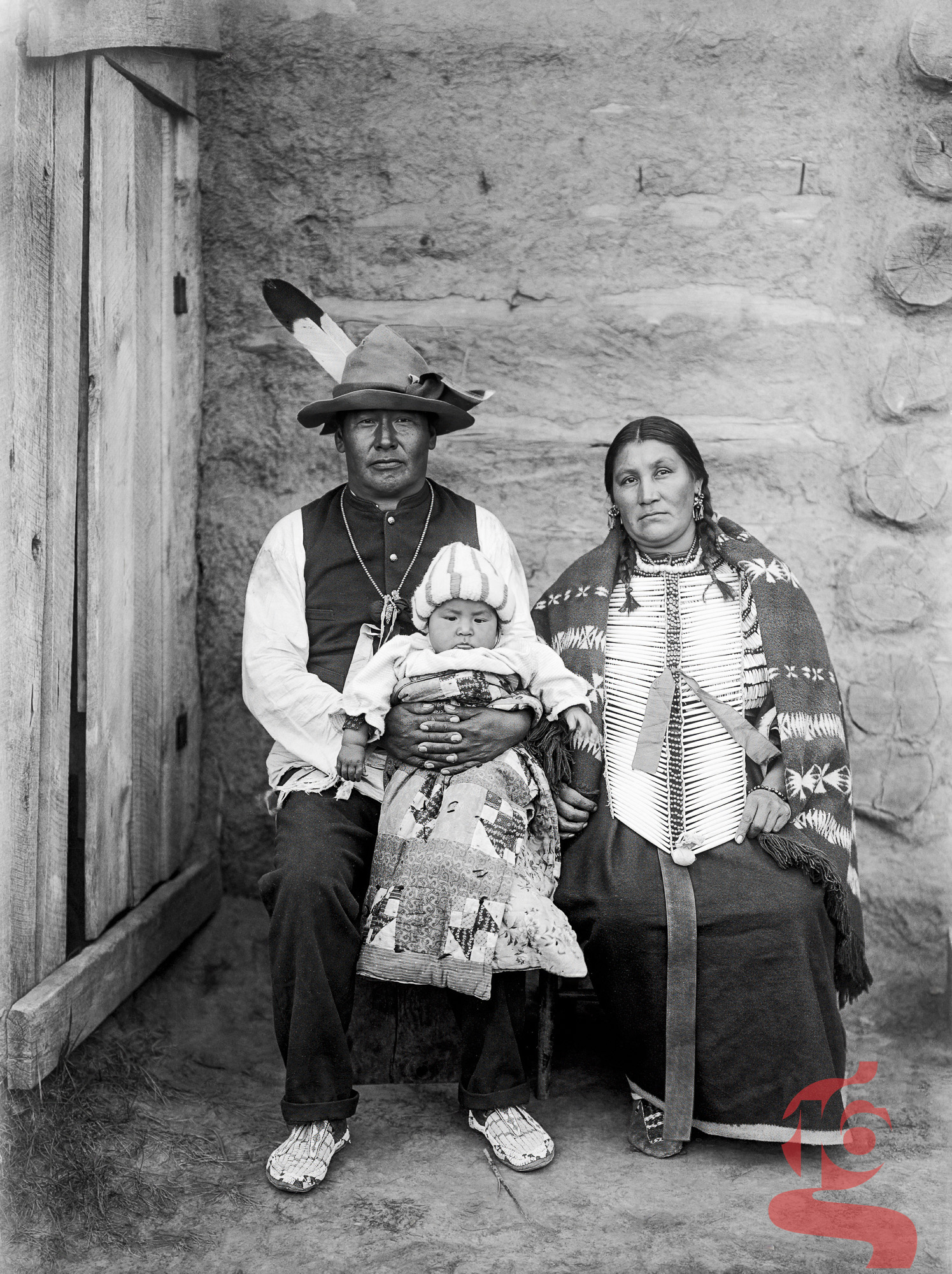 Yellow Bone Woman, famille Dakota photographiée par Edward S. Curtis vers 1908